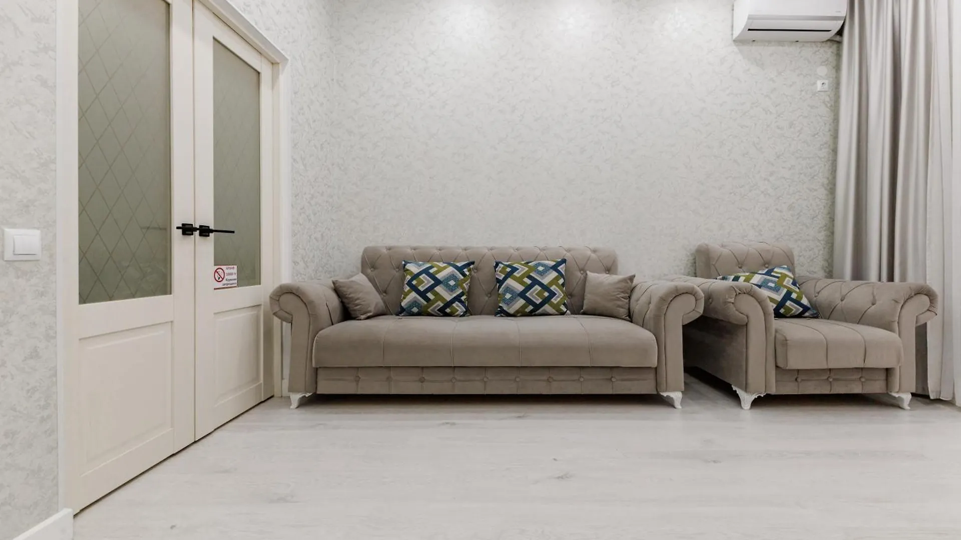 Apartamento 2 Bedroom In Central Astana